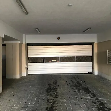 Holenderski Z Prywatnym Miejscem Postojowym W Garazu * Koszalin