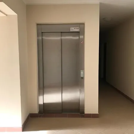 Holenderski Z Prywatnym Miejscem Postojowym W Garazu Daire Koszalin